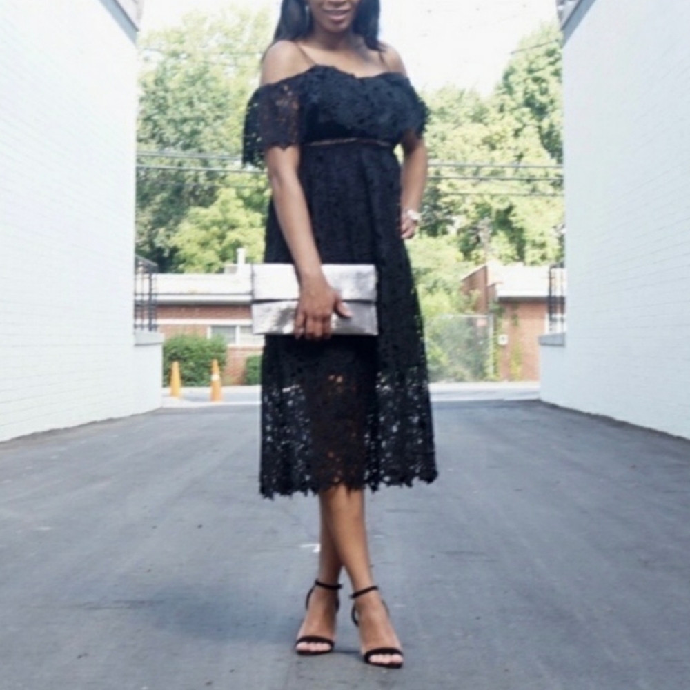 Off The Shoulder crochet midi dress - Picture 1 of 14